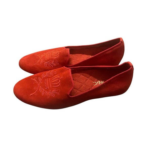 Vionic Sz 7.5 Romi Smoking Christmas Red Suede Embroidered Crest Classic Slip-On - Picture 1 of 9